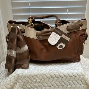 NEST NWT Grommet Diaper Bag.